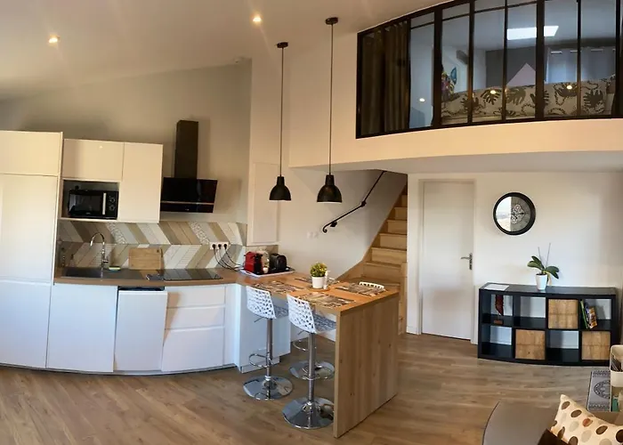 Spacieux Duplex, Vue Et Belle Terrasse *