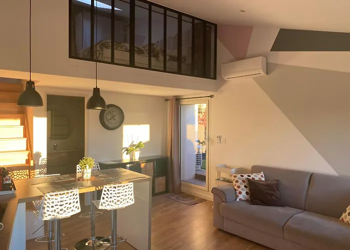 Spacieux Duplex, Vue Et Belle Terrasse * Hyères