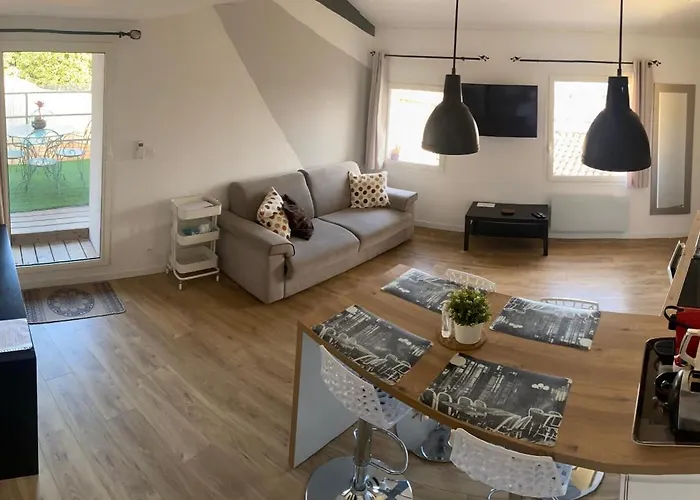 Spacieux Duplex, Vue Et Belle Terrasse